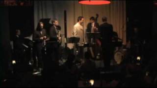 Johnny Summers performing "Rubber Bottom" @ the Beat Niq live in 2007