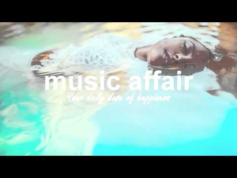 EigenARTig - Holding On (ft. Junior Owusu & Stan Sax)