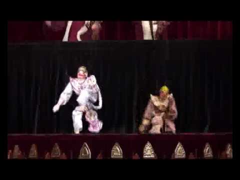 Marionetes tradicionais de Mianmar: a dança dos macacos