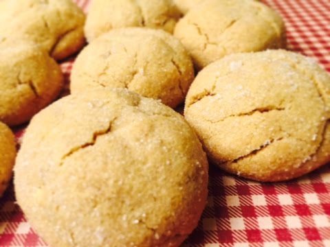 HOW TO MAKE SOFT PEANUT BUTTER COOKIES