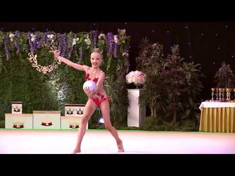 Pikhulya Stella 2005 Ball FRA