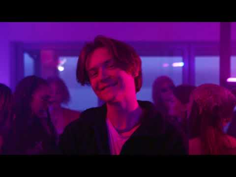 Pearly - Mamacita (Official Music Video) [Explicit]