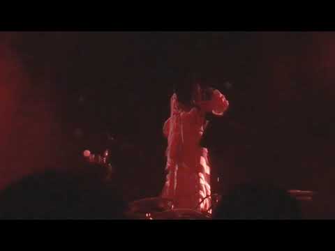 Chelsea Wolfe - Sick (Live)