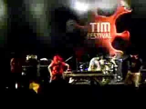 Bonde do Rolê e Deise Tigrona (Tim Festival 2006)