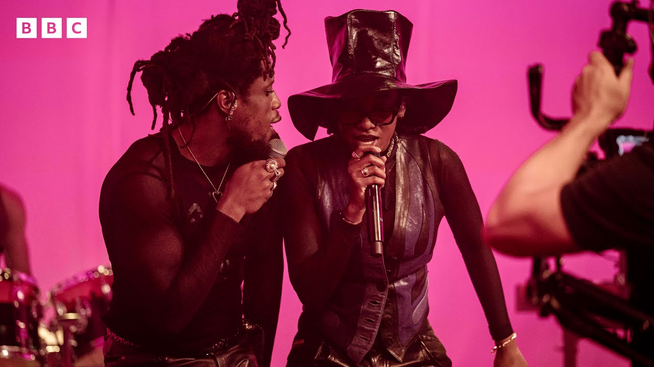 Little Simz - Lion ft. Obongjayar (Live At The BBC)