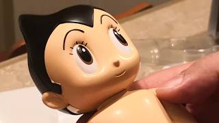 Tokyo Toys Mechanical Clear Astro Boy Chogokin review
