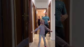 Download lagu Elsa inizia il trend e noi lo finiamo 🤣😍😜 mp3 Download lagu Elsa inizia il trend e noi lo finiamo 🤣😍😜 mp3