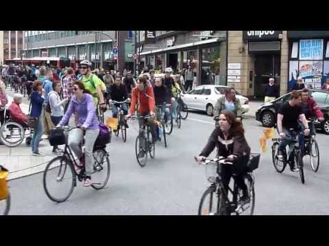 демонстрация велосипедистов в Гамбурге