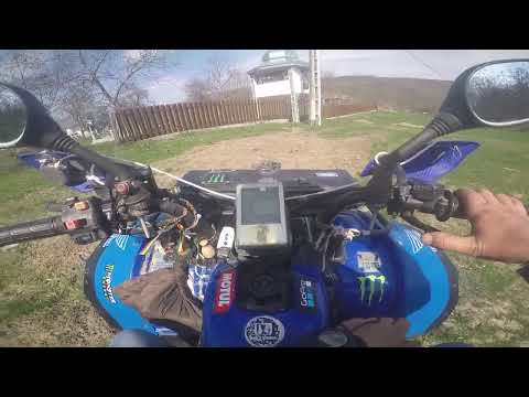 În trecere prin satul Draxeni. Am fost și am aprins și câte o lumânare la mormintele bunicilor.