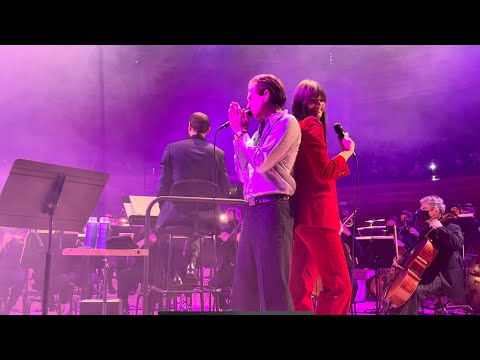 Clara Luciani et Alex Kapranos « Summer Wine » version Pop Symphonique (Hyper Weekend Festival)