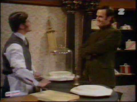 Monty Python - Skecz o sklepie z serem