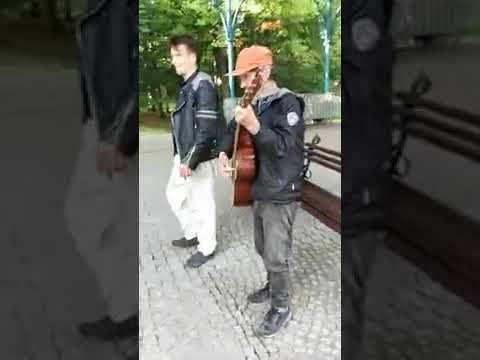 RYSIEK I COVER Z JEGO SYNEM W PARKU ZDROJOWYM W KUDOWIE-ZDRÓJ