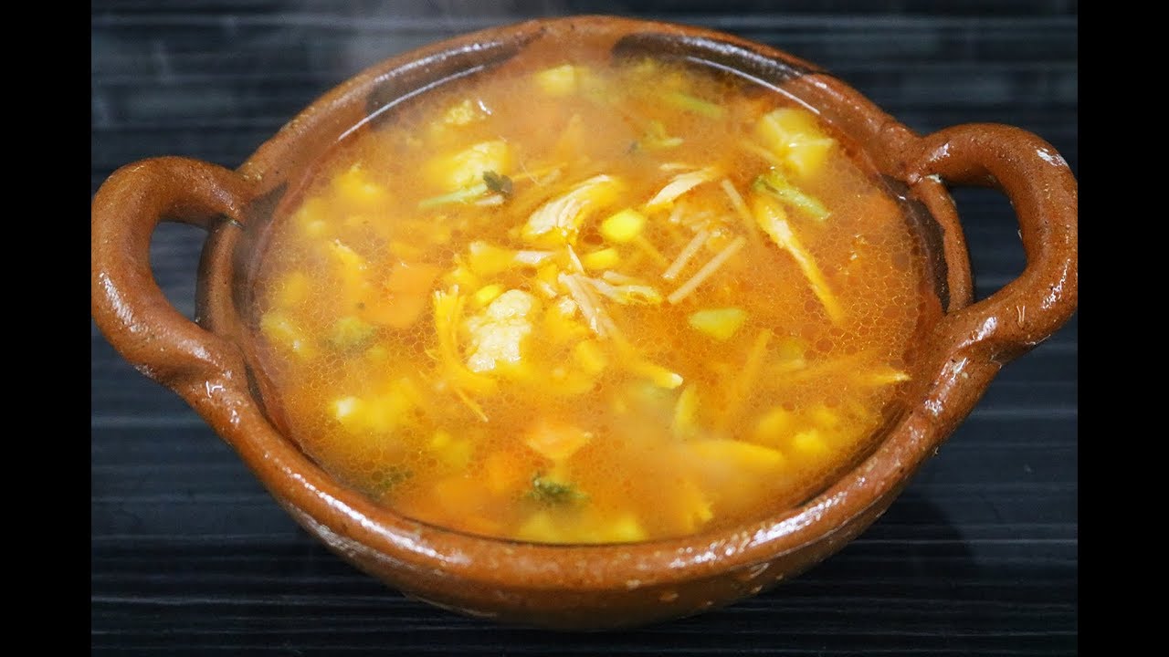 Sopa De Fideo Con Pollo Y Verduras