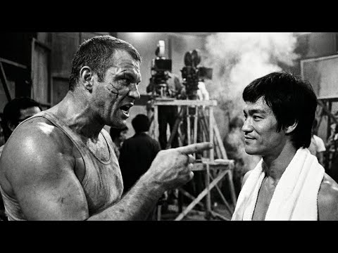 Bruce Lee DESTROYED 5 Men Without Dropping His Towel!