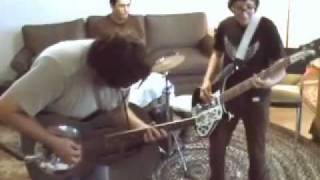 29-95.com: Woozyhelmet - If Not For Pants (live from Joe Mathlete's living room)
