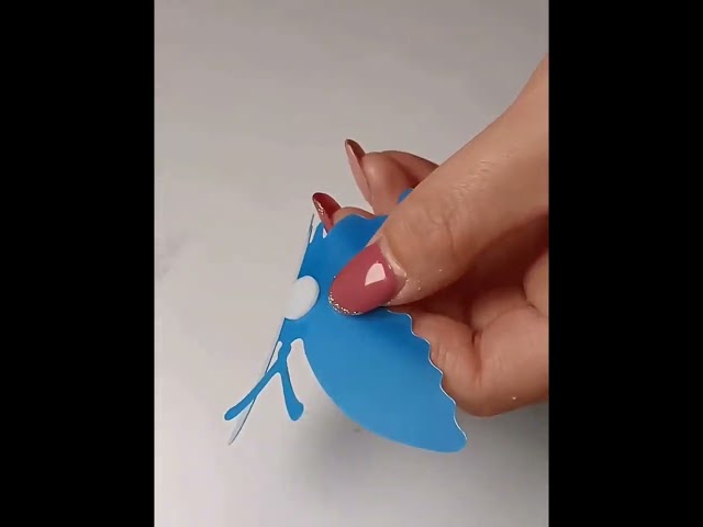 Vídeo relacionado con ZYMR Set de pegatinas góticas - 200 piezas de pegatinas retro en blanco y negro para botellas de agua, portátil, monopatín y más - pegatinas de vinilo impermeables para un estilo único y rebelde