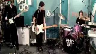 White Lies - Fifty On Our Foreheads (subtitulada al español)