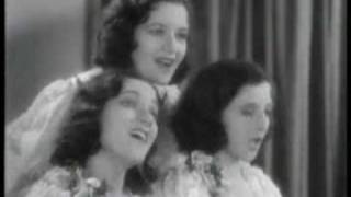 The Boswell Sisters in 1932 with 