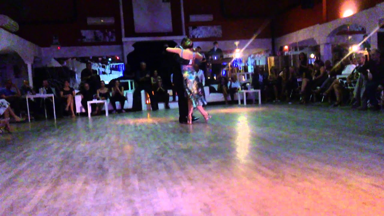 Santiago Castro y Carla Rossi - Trago Amargo