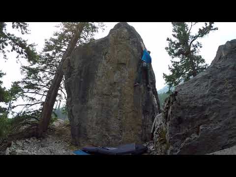 A Tinker's Curse, V3, Hoodoo Creek Bouldering, Alberta, Canada