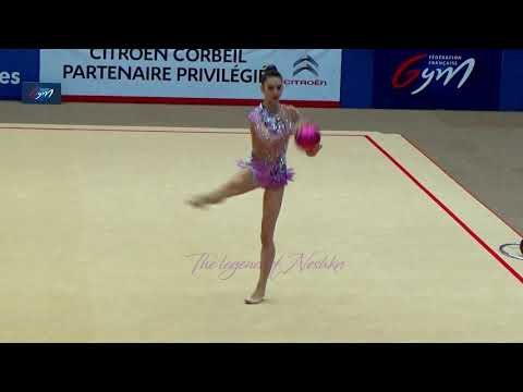 Polina BEREZINA (ESP) ball - 2016 Corbeil EF