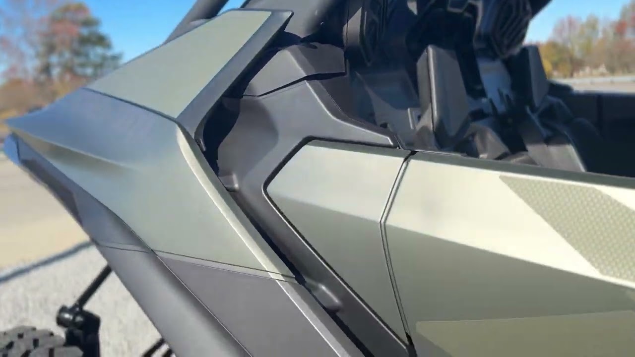 2026 Can-Am® Maverick R MAX X rc With Smart-Shox