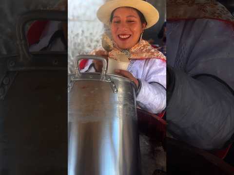 #Muyuchi con #Ayrampito de Giselle en la Plaza Mayor de #Huamanga ⚡️🇵🇪  #Ayacucho #peru