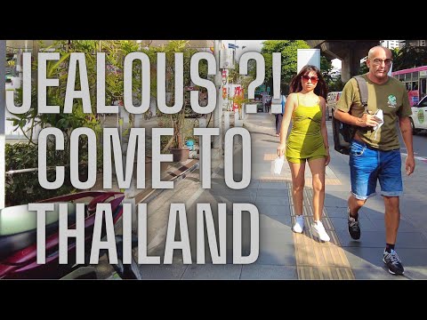 Walking in BANGKOK || Thailand 🇹🇭- Sukhumvit Road Daytime