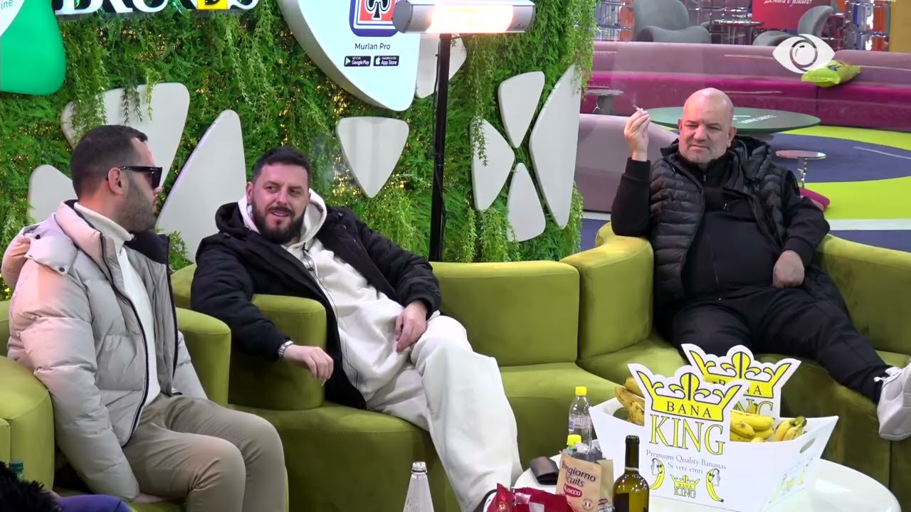 Si hiqen këta ndryshe nga shtëpia/ Miri bisedon me Stenaldon në oborr