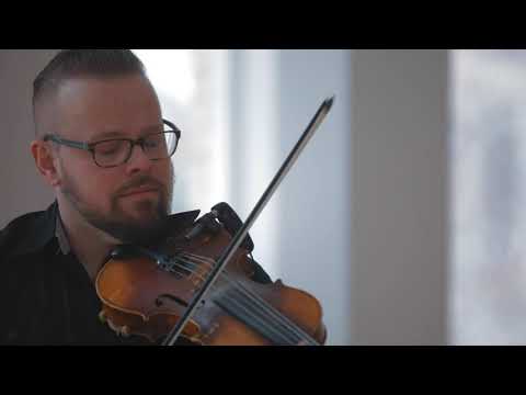 Keep Up (live) - The New Customs