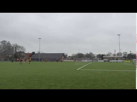 Oefenwedstrijd tegen Theole. Doelpoging Kane