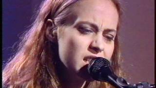 FIONA APPLE - Shadow Boxer - NPA LIVE