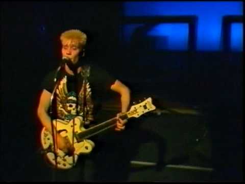 Die Ärzte Live - 1987 - Nach uns die Sintflut - 05 - Buddy Holly's Brille.avi