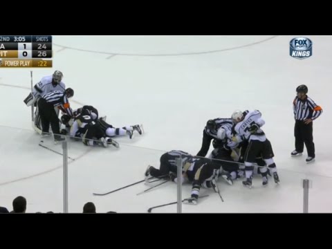 Malkin Goes After Carter Following Slash - Scrum Ensues