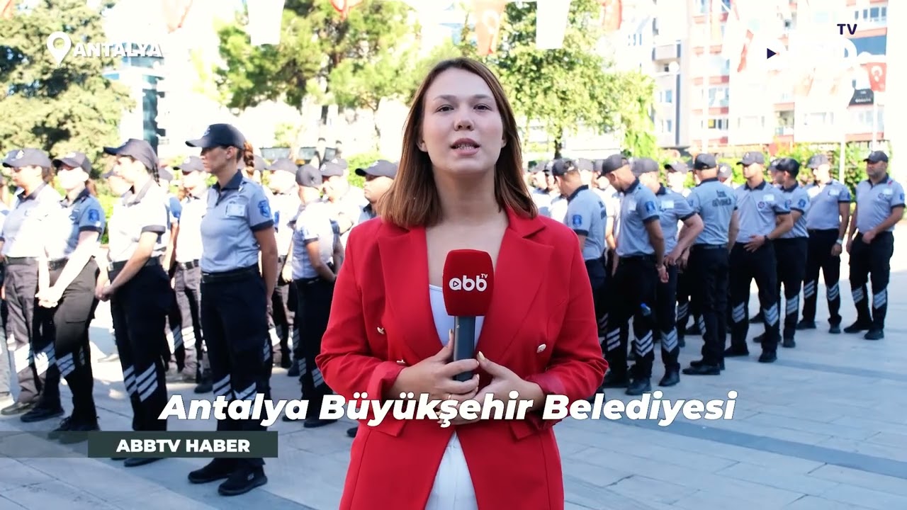 BÜYÜKŞEHİR 30 AĞUSTOS İÇİN ÇELENK SUNDU
