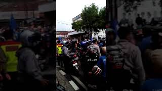 Download lagu moonraker sudirman konvoi persib juara u19 mp3 Download lagu moonraker sudirman konvoi persib juara u19 mp3