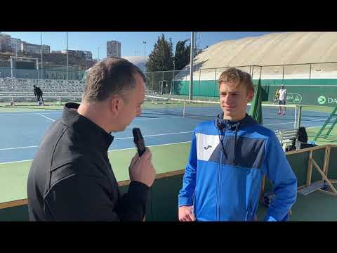 Tennisnet | Davis Cup | Eesti-Gruusia | Allar Hint püüdis treeningult kinni Oliver Ojakääru