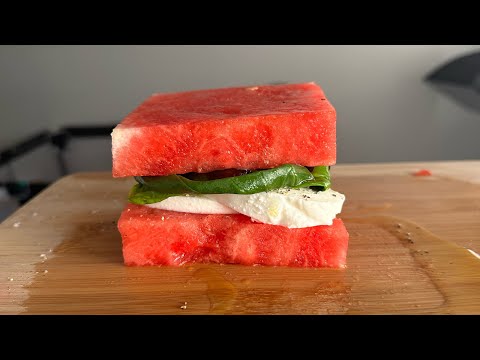 Trying the VIRAL Watermelon Sandwich