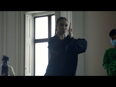 FKA twigs, Headie One, Fred again.. - Don't Judge Me (Behind The Scenes)