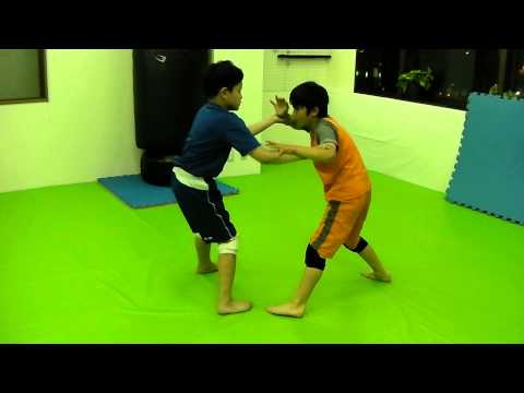 こども格闘技クラス　NO-GIグラップリング・スパーリング