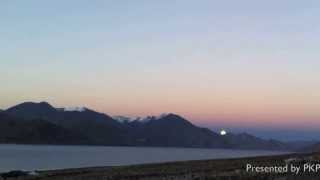 preview picture of video 'Closest full moon to the earth in a year rise at Pangong Lake'