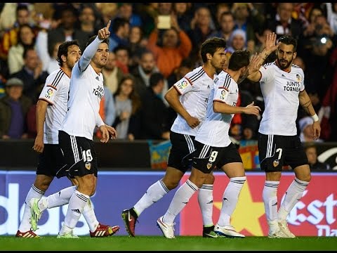 Almeria 2-3 Valencia Highlights & Goals 23/5/2015
