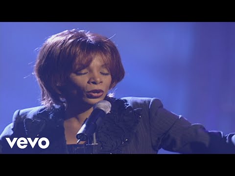 Donna Summer - I Feel Love (from VH1 Presents Live & More Encore!)