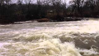 preview picture of video 'Bledsoe Creek Mill Rapid Overview'