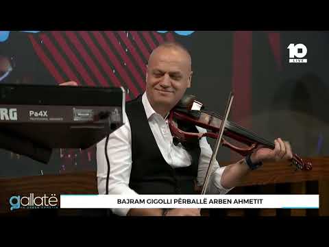 Bajram Gigolli këngë për ish-krerët e UÇK-së që po gjykohen në Hagë