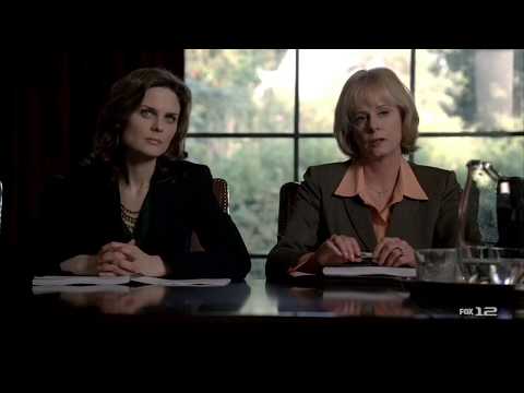 Bones 2x11 - Katy Reichs appears on 'Bones'