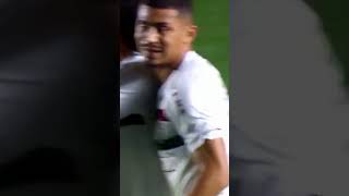 【サッカー】元レアル、マルセロ 足をへし折る   【重体】 #shorts