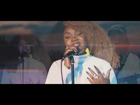 Jordan Moozy X Amantle Brown   Eternity live performance roof top