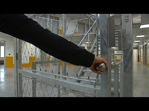 Volunteers test new Belgian prison before it opens