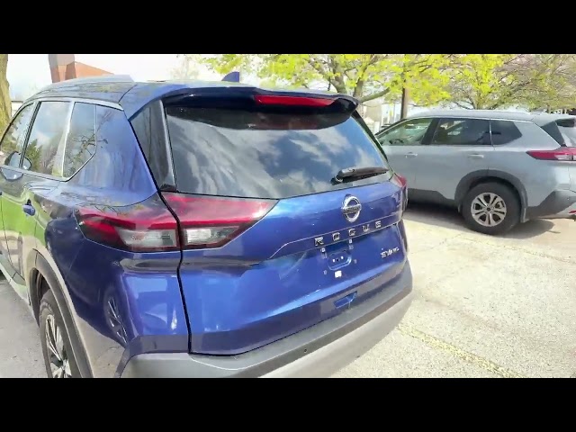 2021 Nissan Rogue SV Heated Seats | Low Km | Bluetooth | Goo... in Cars & Trucks in London